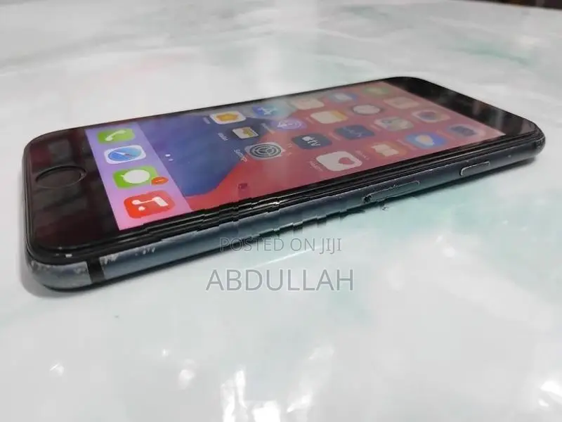 Apple iPhone 7 (Used)