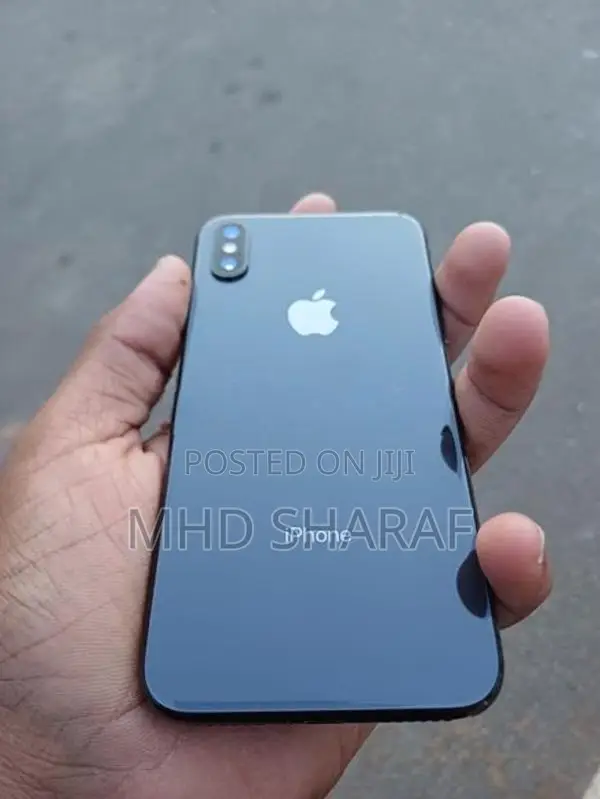 Apple iPhone X (Used)
