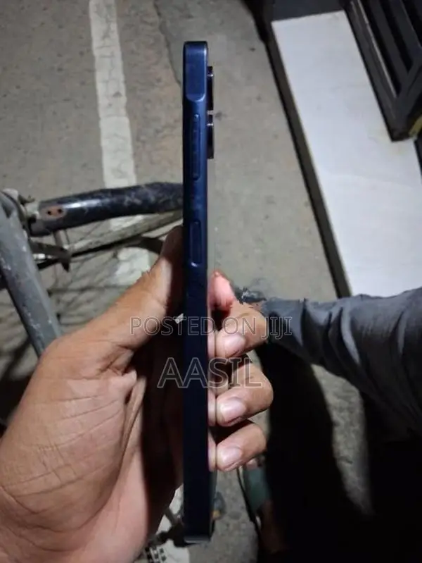 Samsung Galaxy A06 (Used)