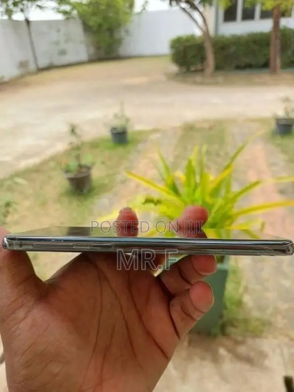 Samsung Galaxy S10 (Used)