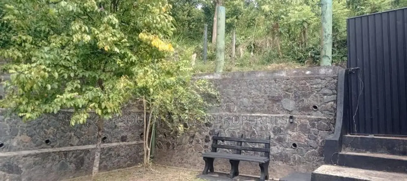 Weligama 120 ක අගනා නිවසක් විකිණීමට ඇත - සංචාරක ව්‍යාපාරයකට කදිමයි!