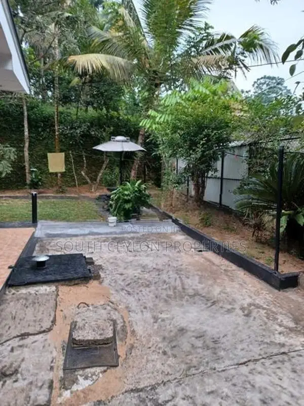Weligama 120 ක අගනා නිවසක් විකිණීමට ඇත - සංචාරක ව්‍යාපාරයකට කදිමයි!