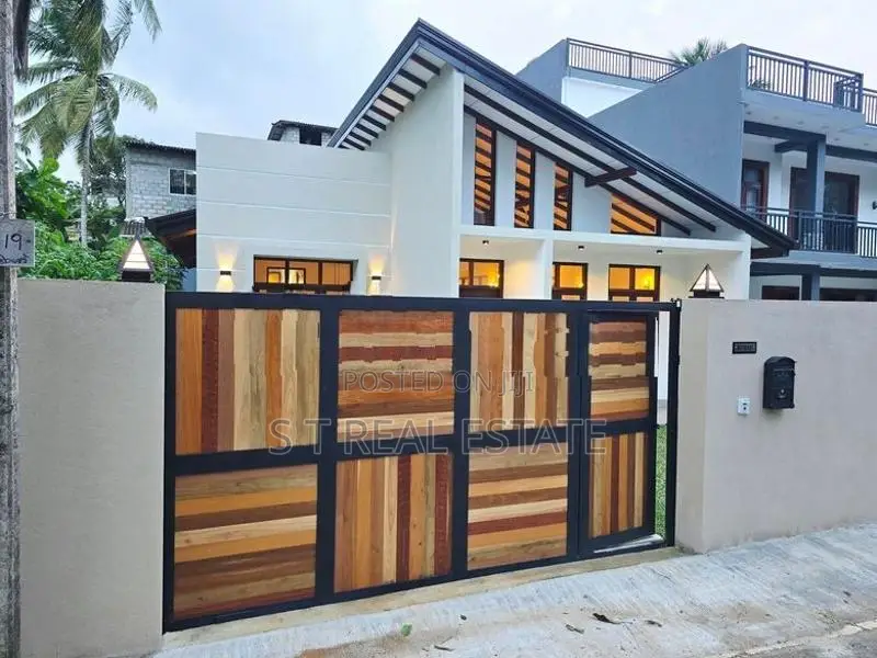 Newly Build Single Story House For Sale In Diyagama