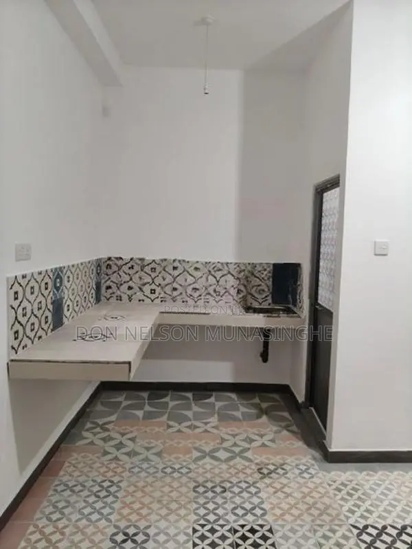 Room for Rent in Ratmalana ( Ladies Only)