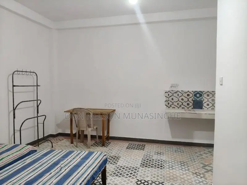 Room for Rent in Ratmalana ( Ladies Only)