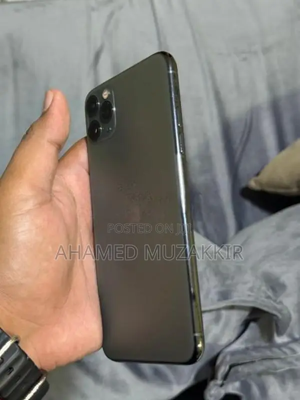 Apple iPhone 11 Pro Max (Used)