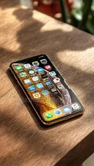Apple iPhone XS (Used)