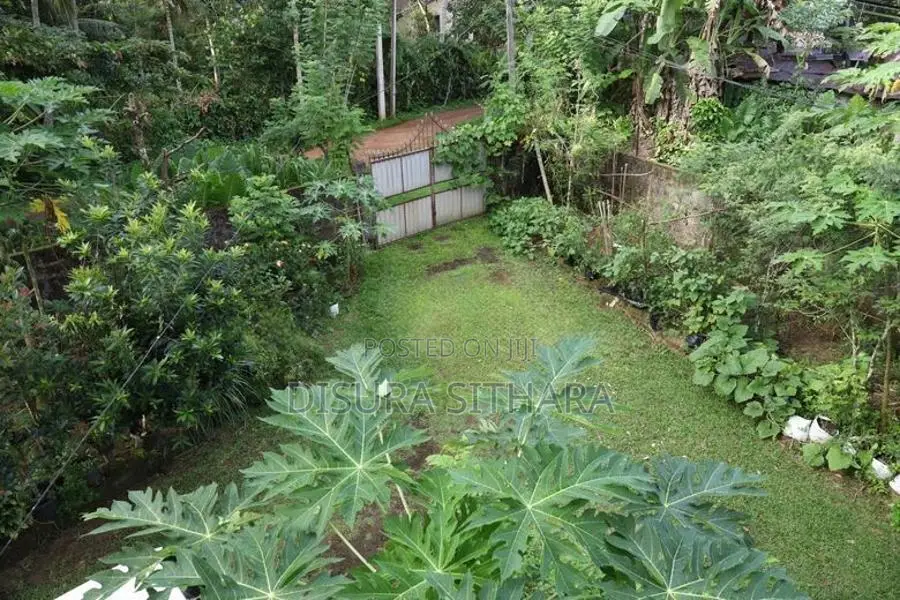 Two Storey House with Furniture for Sale in Poddala