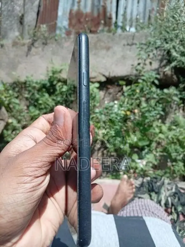 Google Pixel 5 (Used)