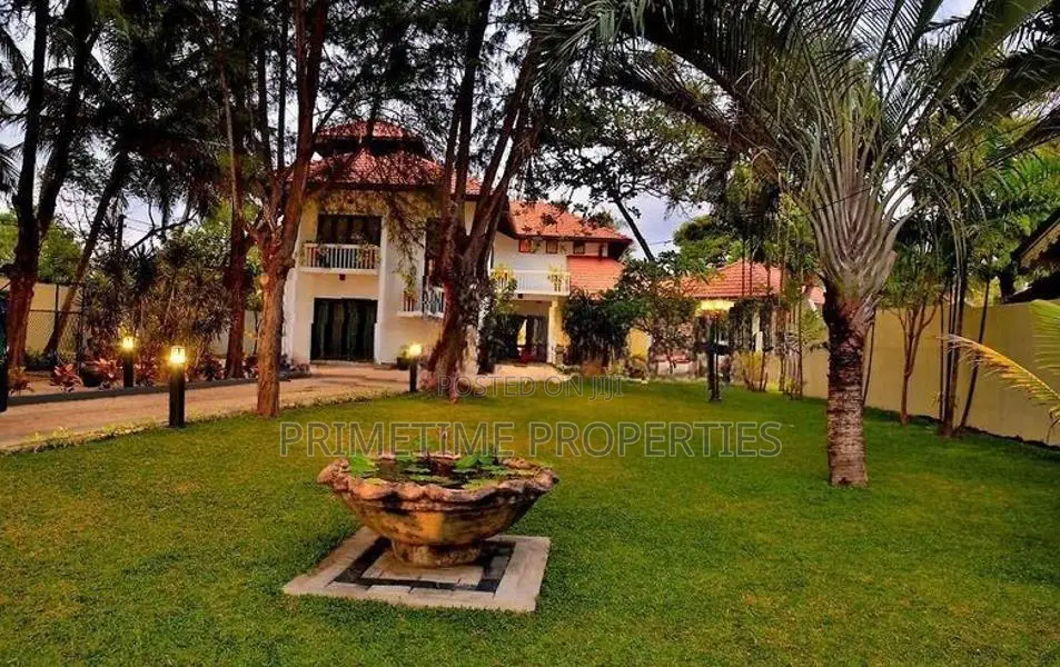 (KCR851) Furnished Villa for Rent in Negombo