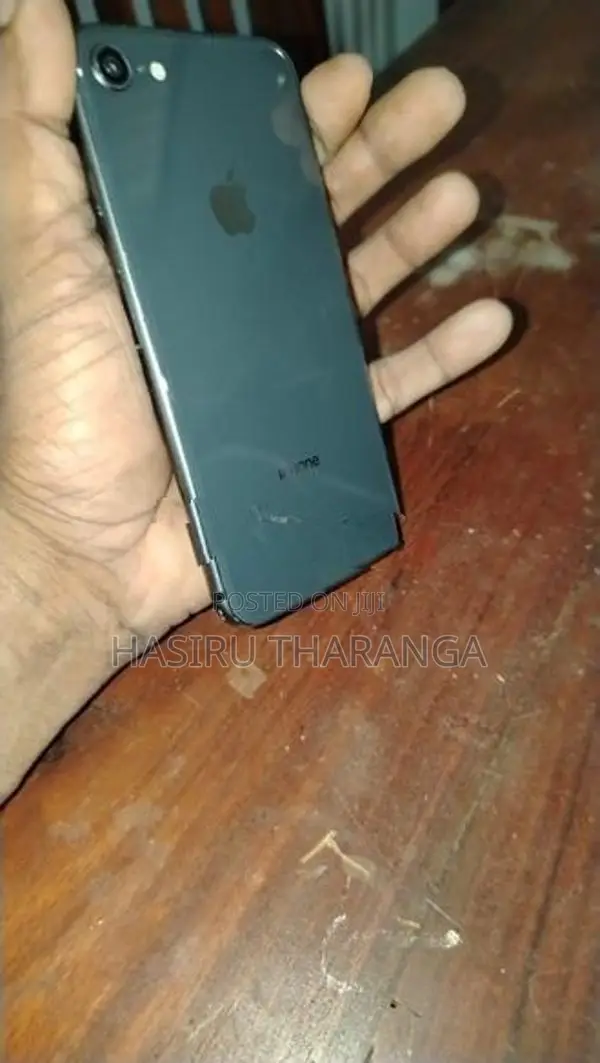 Apple iPhone 8 (Used)