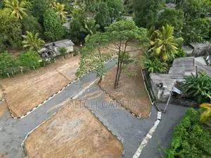 හයිලවෙල් ප්‍රධාන බස්පාරට 350M විකිණීමට අගනා බිම් කොටස්