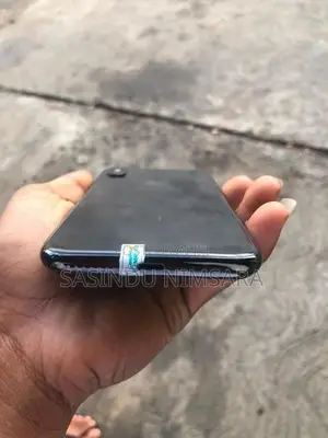 Apple iPhone X (Used)