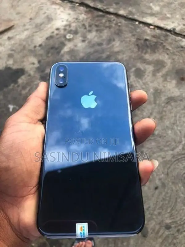Apple iPhone X (Used)