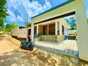 අලුත්ම නිවසක් විකිණීමට හොරණ කොළඹ පාරට ආසන්නව කුඹුක ගෝනපොල