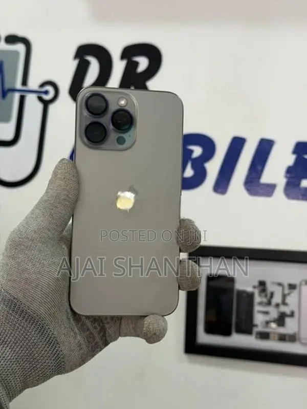 Apple iPhone 15 Pro Max 512 (Used)