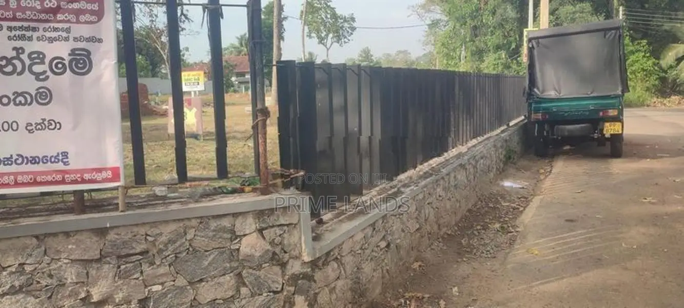 Pannipitiya Rathmaldeniya Main Road Facing Land for Sale