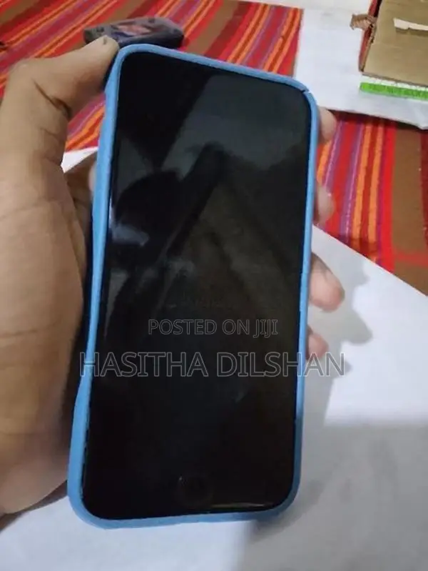 Apple iPhone 6S (Used)