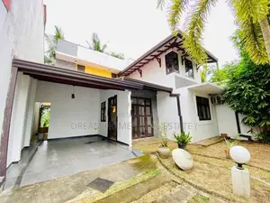 10.9 Perches Beautiful 2-Storey Home for Sale –Athurugiriya