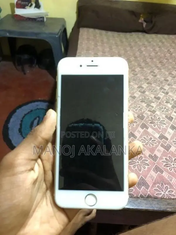 Apple iPhone 6S (Used)
