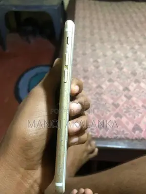 Apple iPhone 6S (Used)