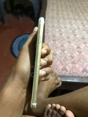 Apple iPhone 6S (Used)