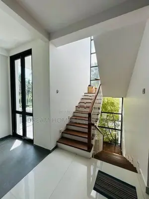 Luxury House For Sale Athrugiriya