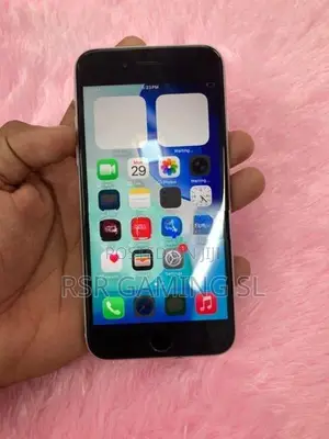 Apple iPhone SE 2 128GB (Used)