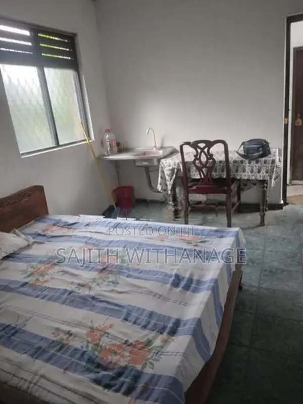 Furnished room for rent