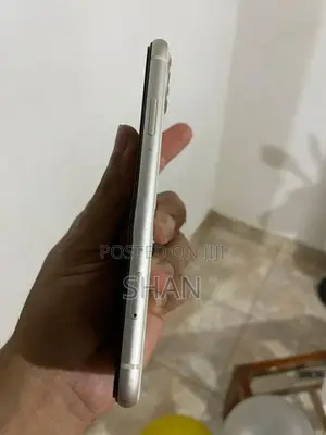 Apple iPhone 11 128GB (Used)