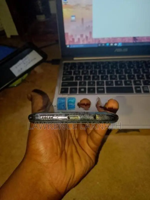 Samsung Galaxy A50 (Used)