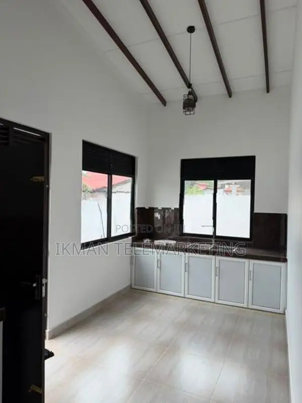 Brand New House for Sale in Moragahahena