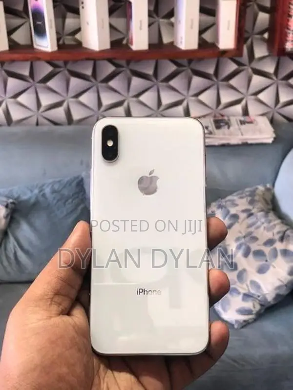 Apple iPhone X 64GB White (Used)
