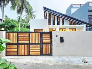 Newly Build Luxury Single Story House For Sale Piliyandala