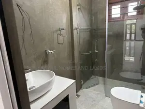 Luxury House for Sale in Papiliyana