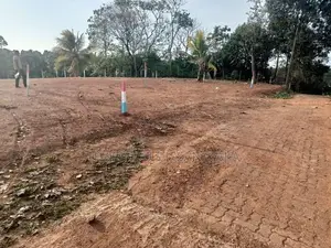 Land in Kalagedihena Sapugasthenna Plot 01