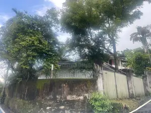 Thalawathugoda Land with Old House for Sale