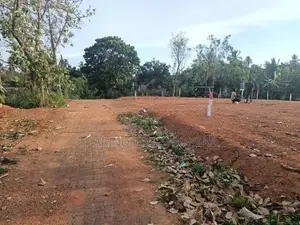 Land in Kalagedihena Sapugasthenna Plot 01