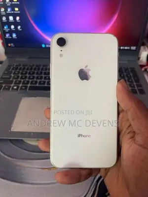 Apple iPhone XR starlight (Used)