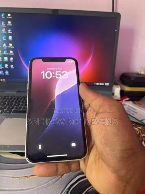 Apple iPhone XR starlight (Used)