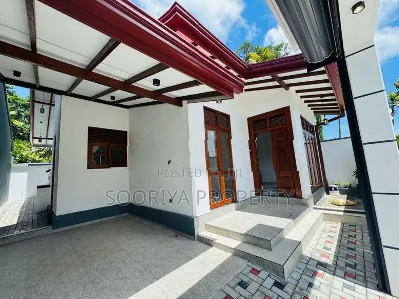 Brand New Uncommon House for Sale in Piliyandala