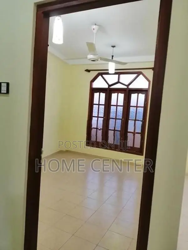 House Available for Sale Madapatha