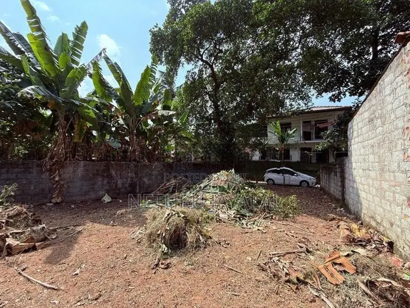 8 Perch Lans for Sale in Kesbewa