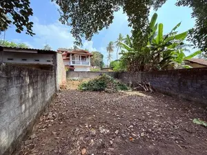 8 Perch Lans for Sale in Kesbewa