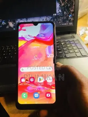 Samsung Galaxy A70 (Used)