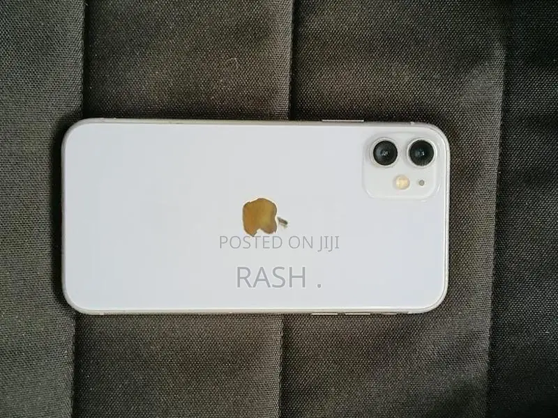 Apple iPhone 11 i phone (Used)