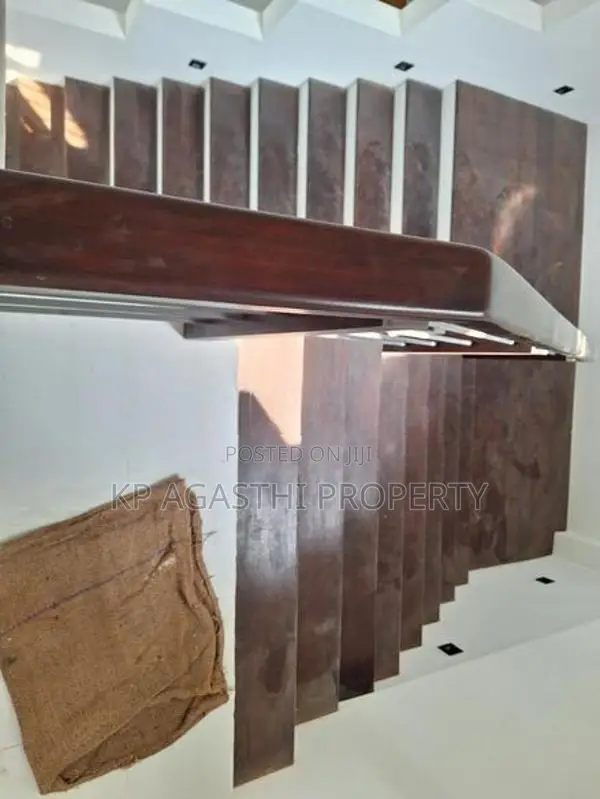Kotte Luxury House for Sale