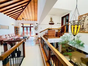 5 Bedroom Modern Luxury Home – Walking Distance to Kohuwala Junction