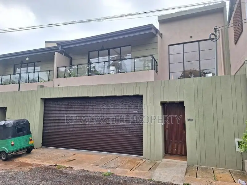 Dehiwala Hillstret Brand New Luxury House for Sale