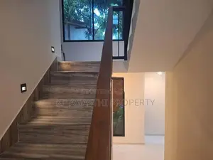 Dehiwala Hillstret Brand New Luxury House for Sale